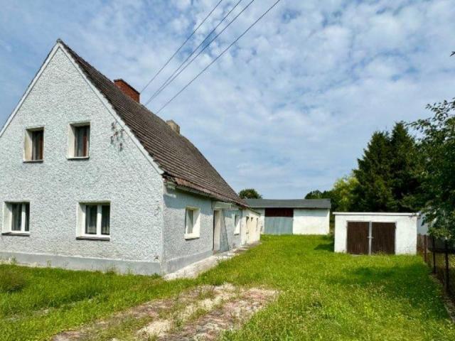 Na sprzedaż dom do remontu – Skarbiszów, 10 km od Opola